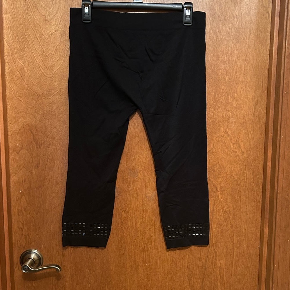 4 pack leggings size L grey (NWT), brown(NWOT), blue(NWOT) black capri leggings - Picture 5 of 16